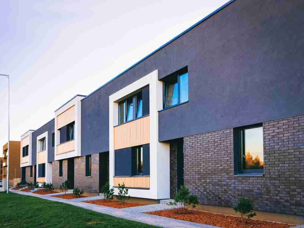 Apartment residential townhouses facade architecture with outdoor facilities_4x3 Condo Painting and Wall Finishes in Toronto - 6