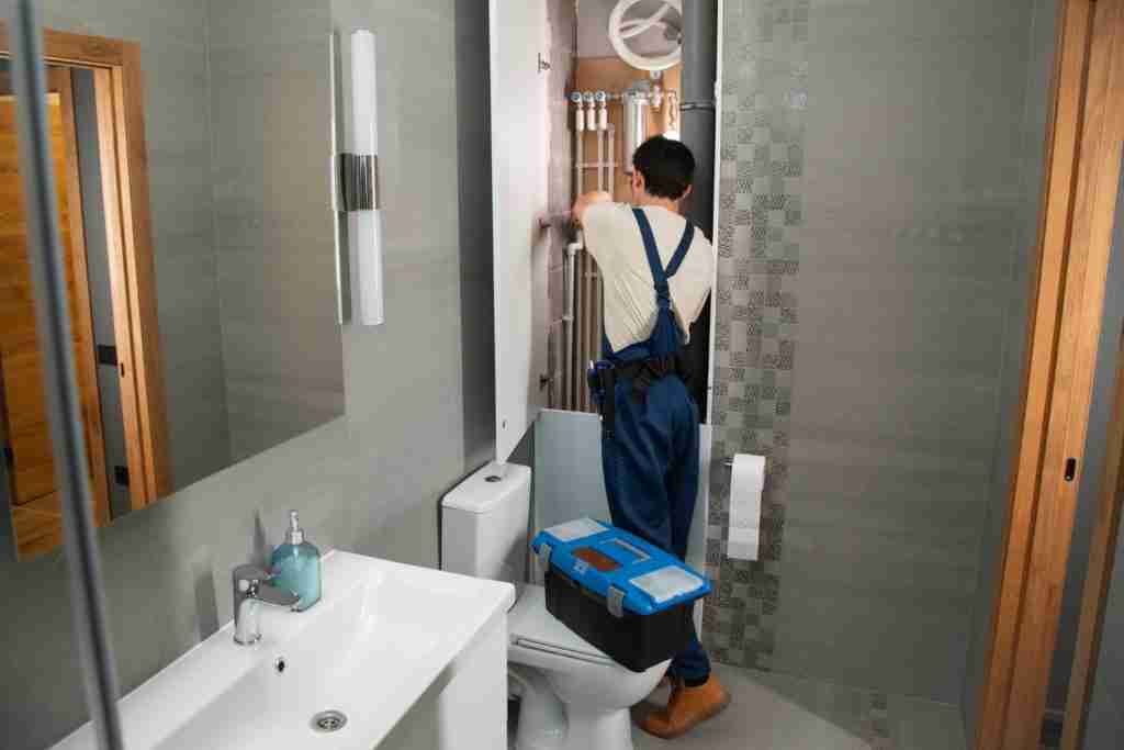 Top Tips for Remodeling Your Condo Bathroom on a Budget - 1 Bathroom renovations